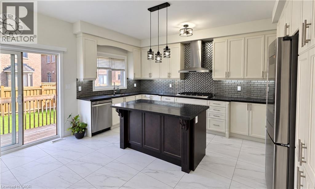 5 Bed, 5 Bath House for Rent in Brampton – 15 ROLLING ROCK Way, Brampton - Image 12