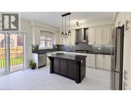 Kitchen - 15 Rolling Rock Way, Brampton, ON L6Y6H3 Photo 11
