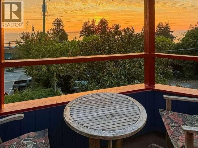 4598 MARINE AVE, Powell River