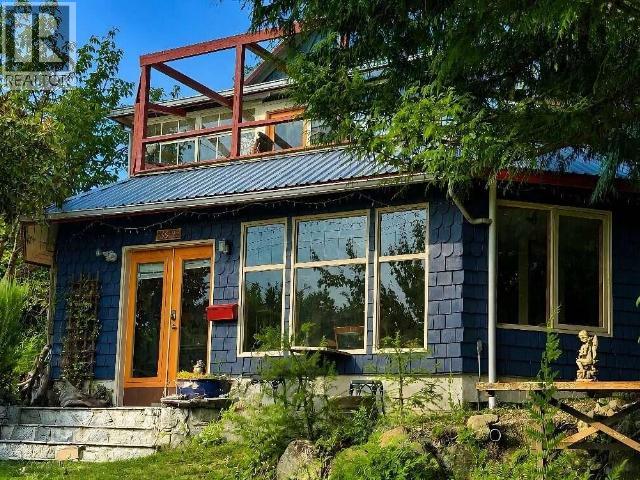 4598 MARINE AVE, Powell River