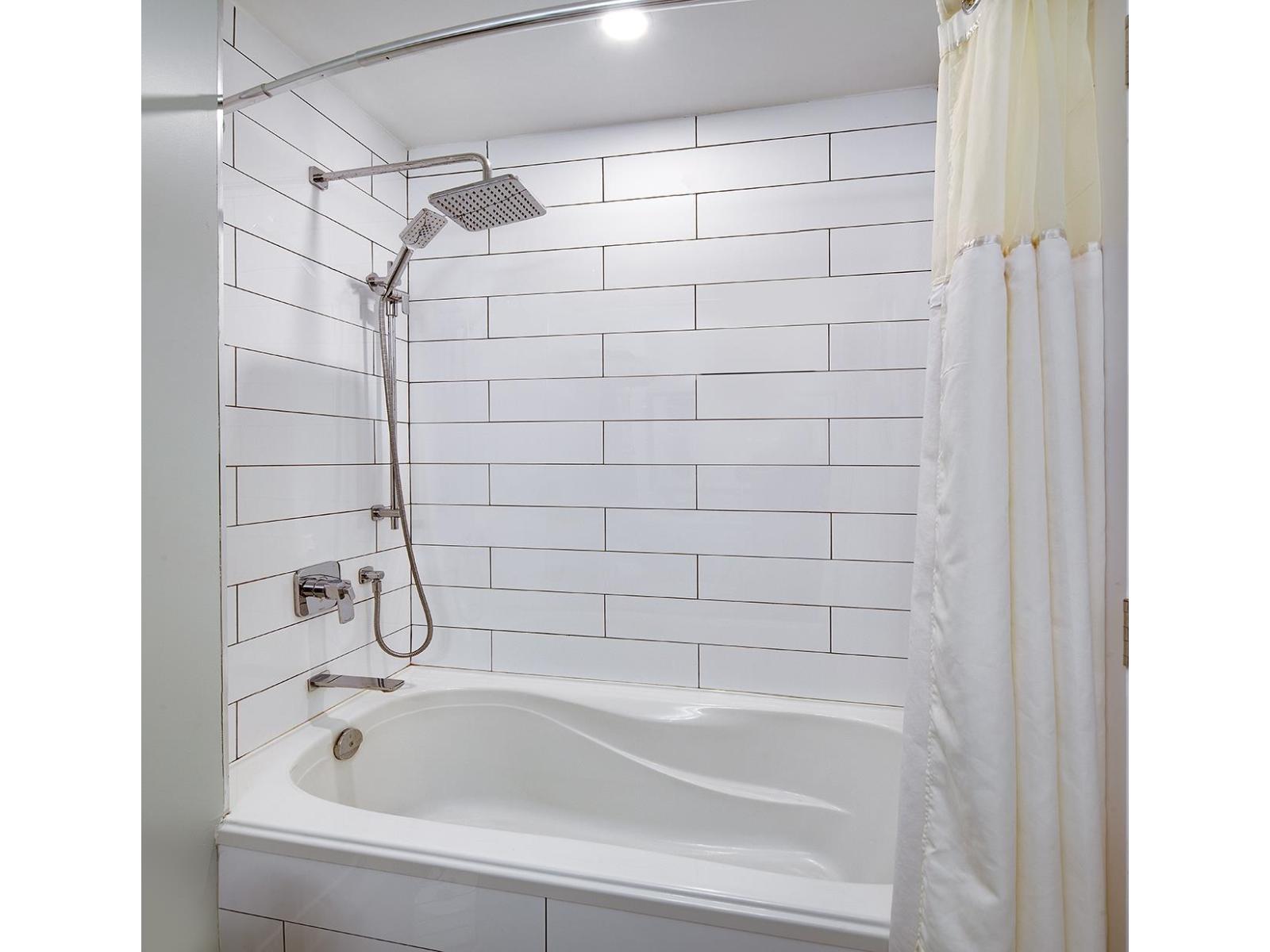 104 1744 128 STREET, Surrey