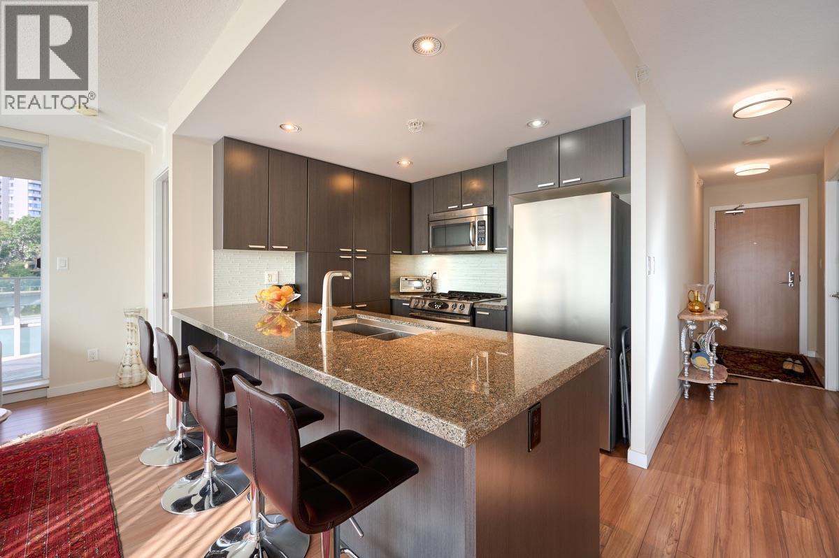 805 2232 DOUGLAS ROAD, Burnaby — photo 4