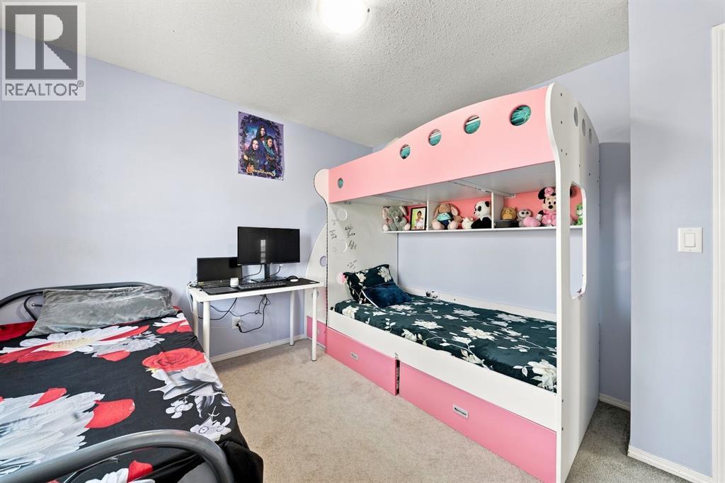 134 Luxstone Road SW - Image 20