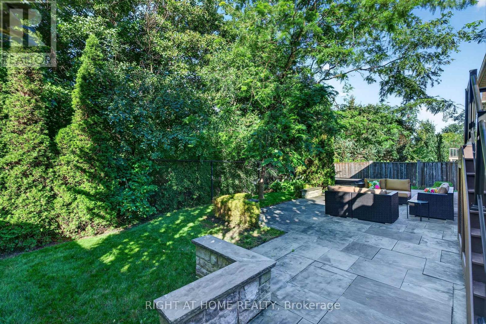 8 BRANTHAVEN COURT - Image 43