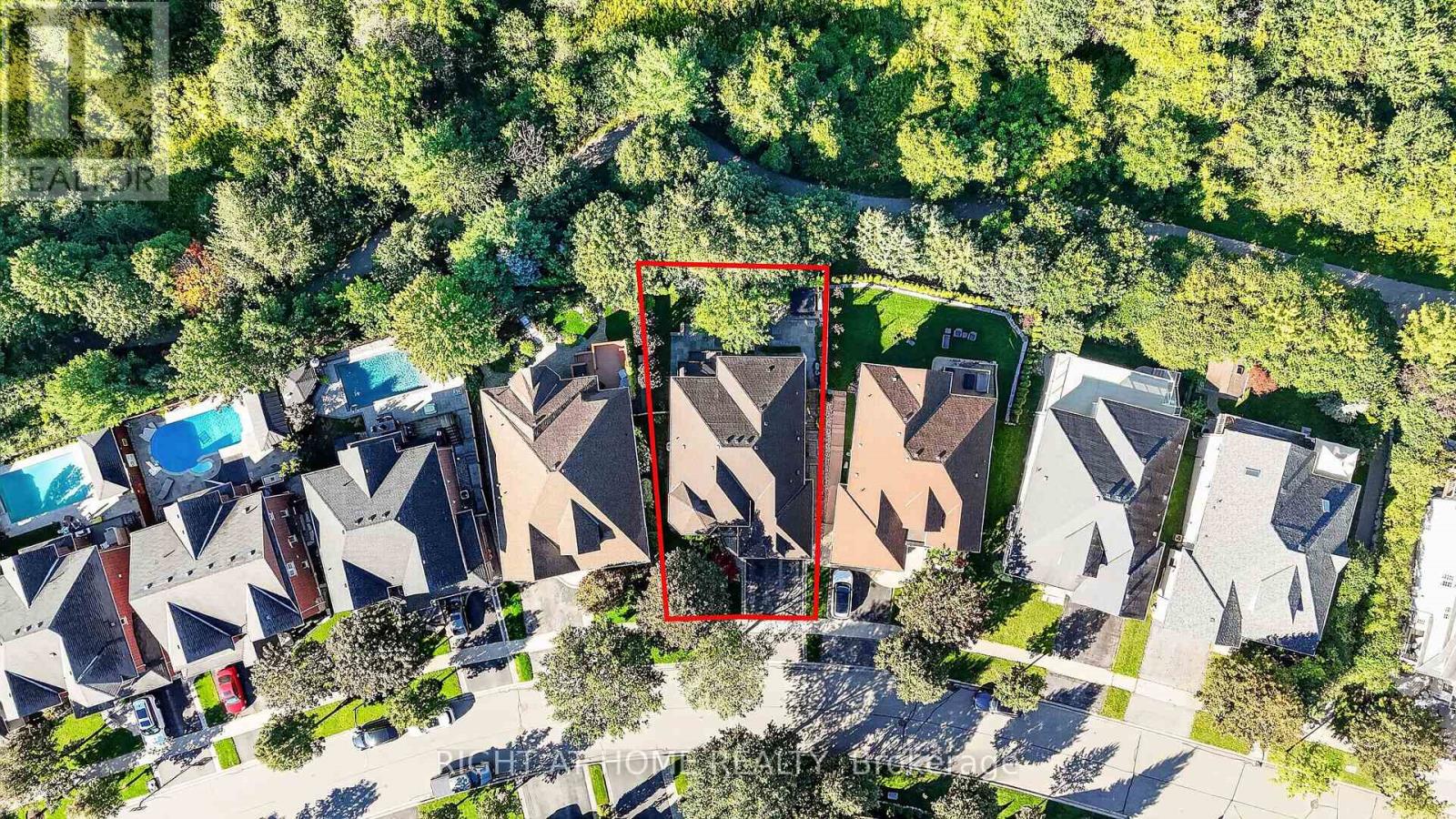 8 BRANTHAVEN COURT - 45