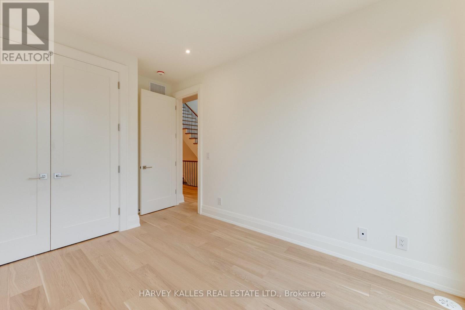 32 EVERGREEN GARDENS - Image 36