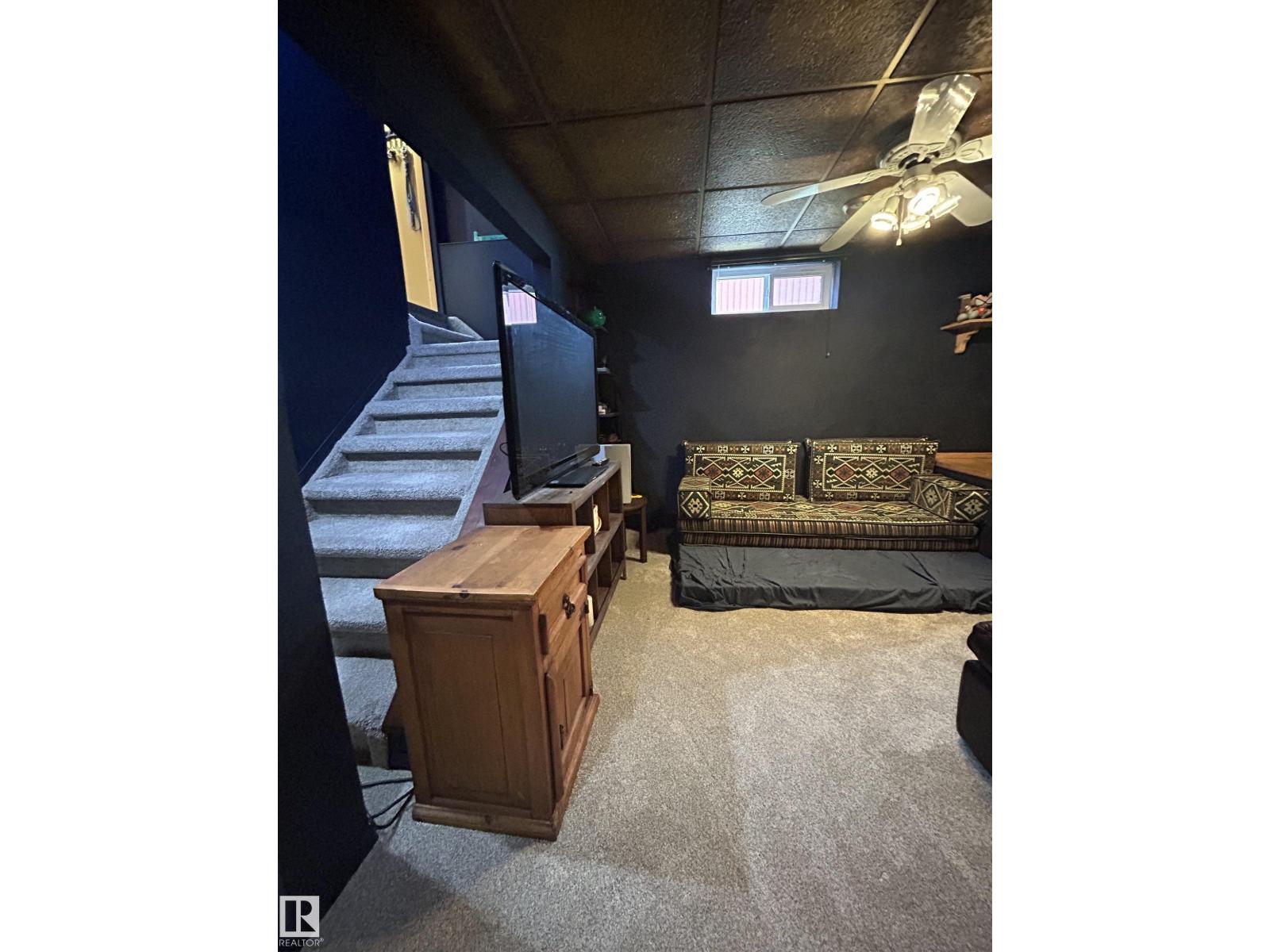 10678 Beaumaris RD NW - 27