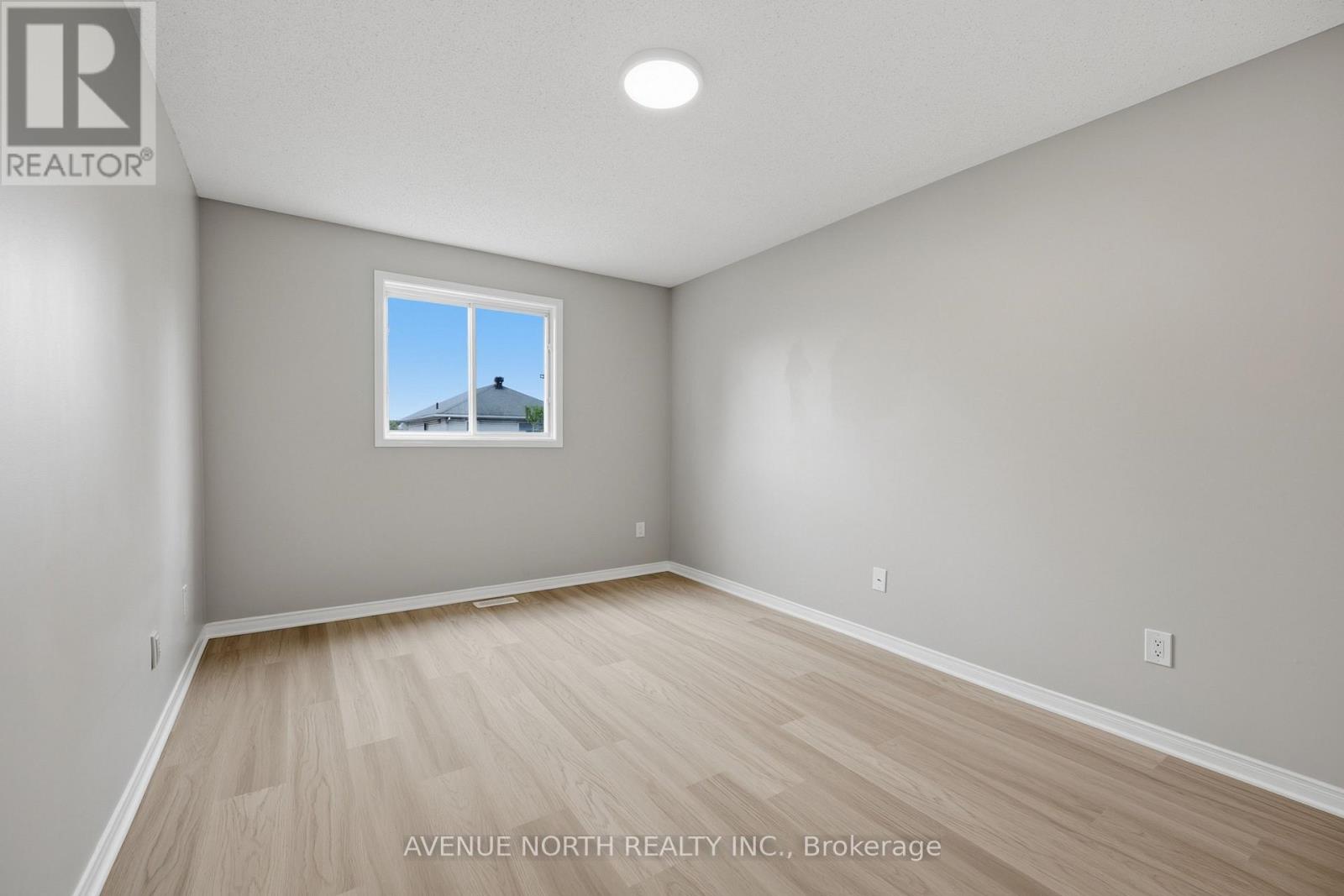 66 WOODGATE WAY - Image 23
