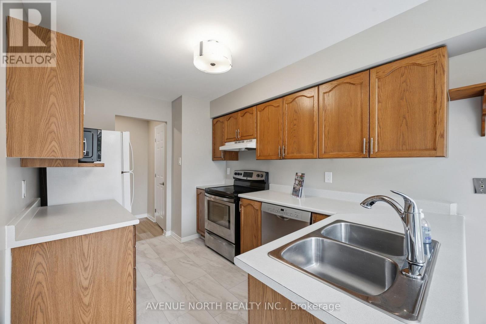 66 WOODGATE WAY - Image 7