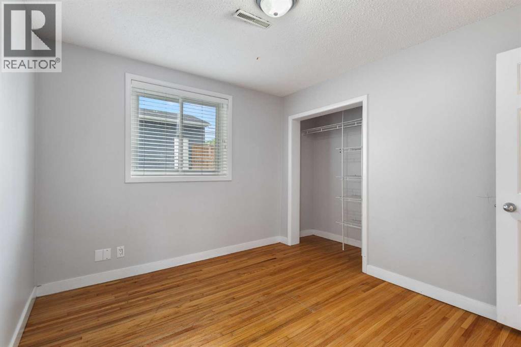 128 40 Avenue NW - 16