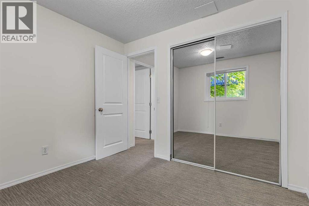 #4 4547 7 Avenue SE - 23