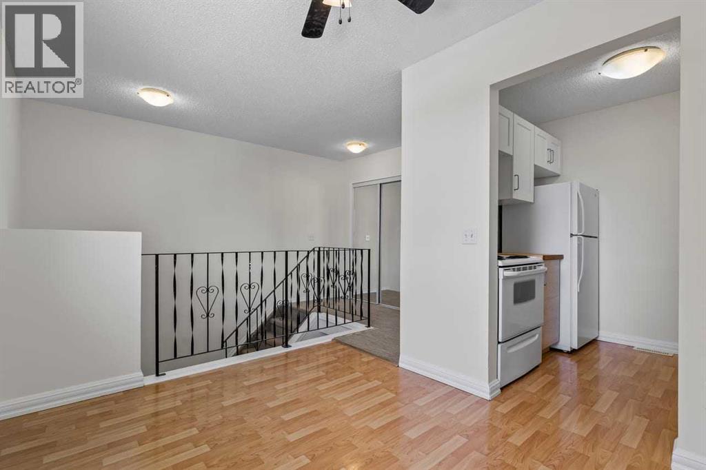 4, 4547 7 Avenue SE, Forest Heights, Calgary photo 1