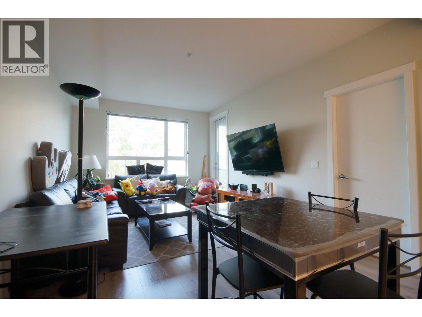 322 9213 ODLIN ROAD, Richmond