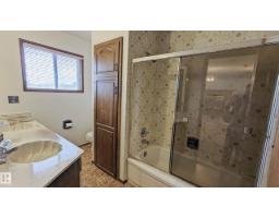 3031 79 St Nw Nw, Edmonton, AB T6K3N2 Photo 24
