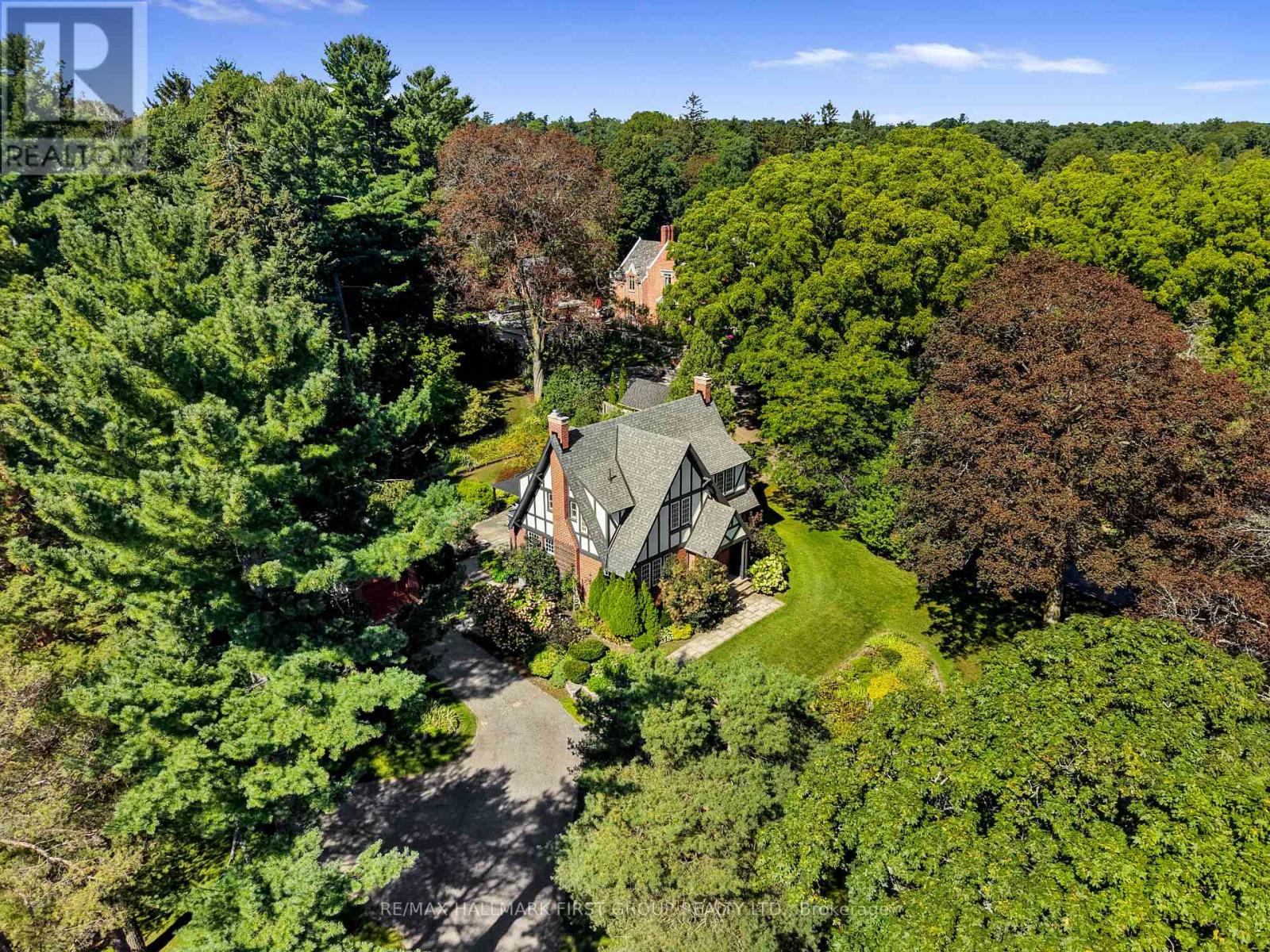 36 PINE STREET N - 1