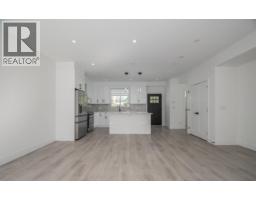 22 23108 Lougheed Highway, Maple Ridge, BC V2X2W3 Photo 8