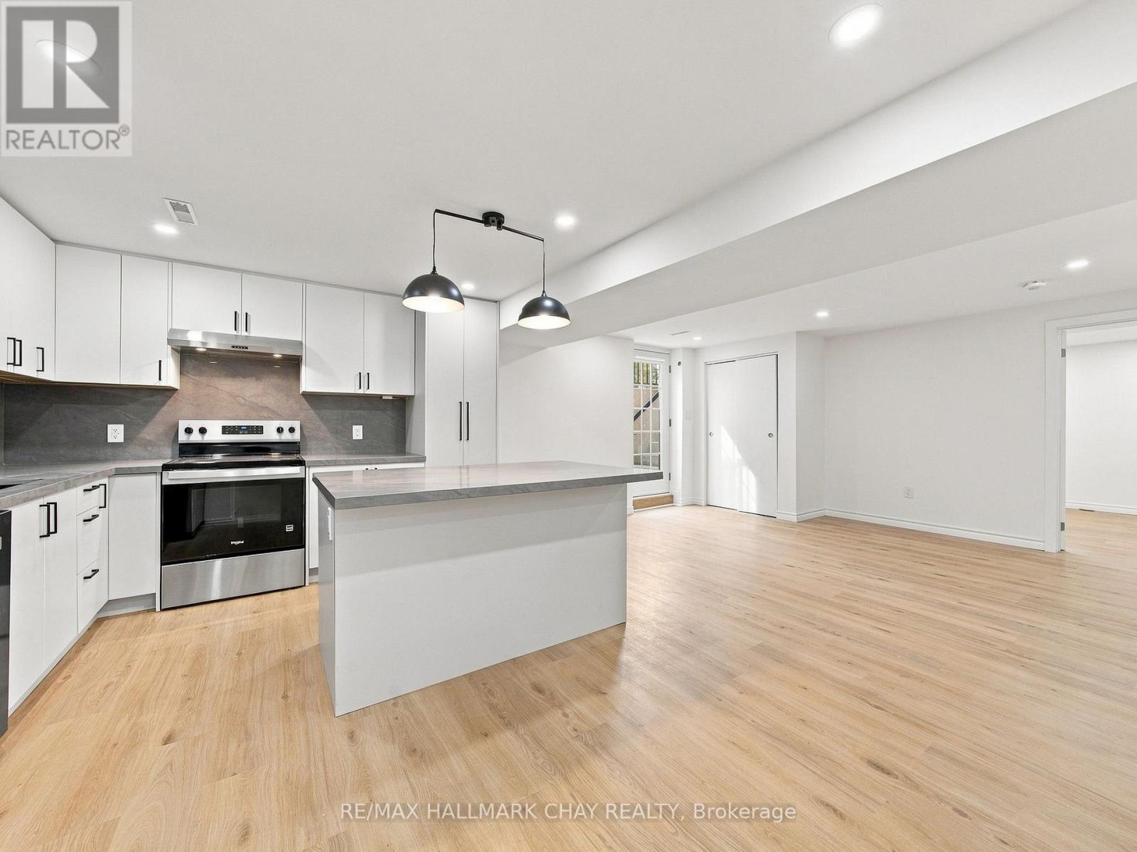 LOWER - 1 TOUCHETTE DRIVE, Barrie (Holly) — photo 2
