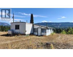 Primary Bedroom - 1336 Trinity Valley Road, Lumby, BC V0E2G4 Photo 7