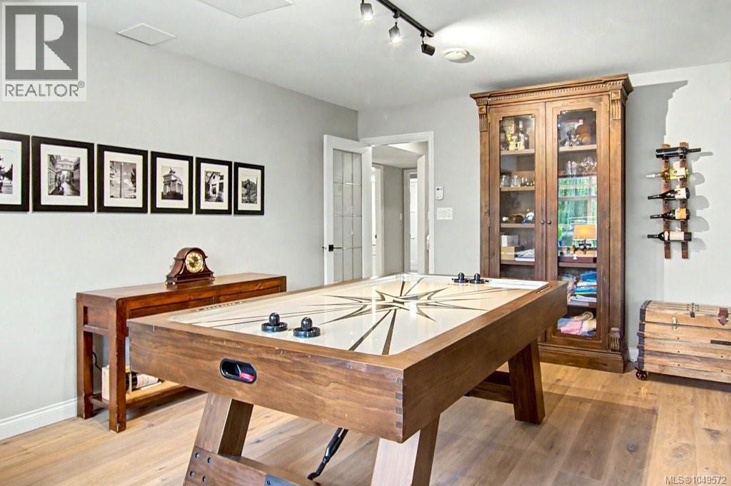 1359 Saturna Dr - 39