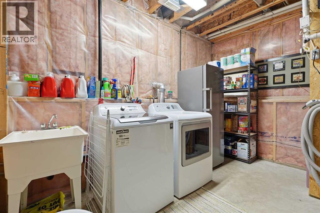 Listing photo – 14 Ladwig Close, Red Deer
