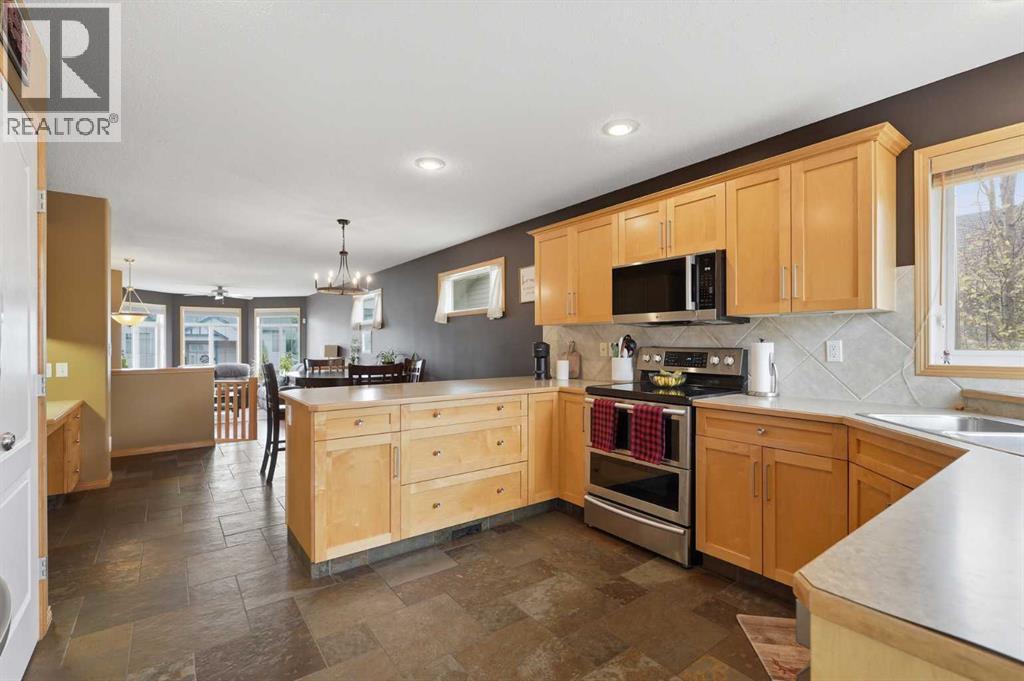 Listing photo – 14 Ladwig Close, Red Deer