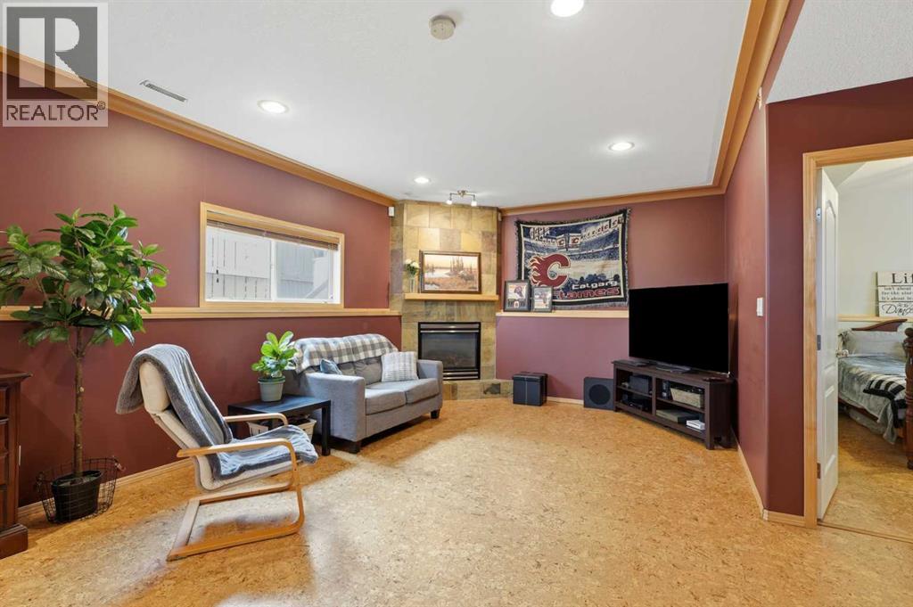 Listing photo – 14 Ladwig Close, Red Deer