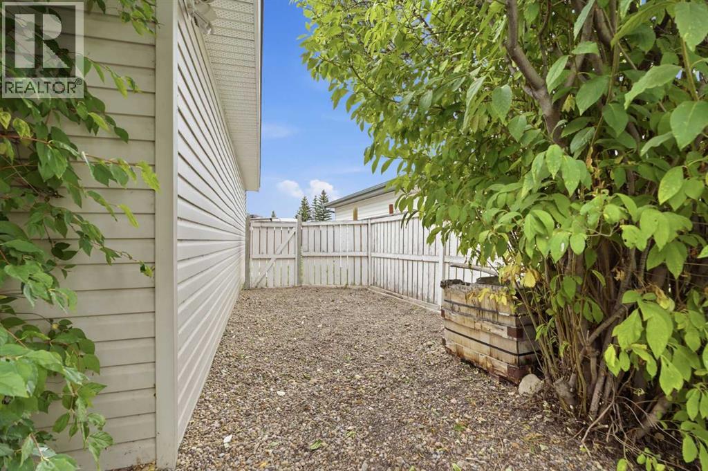 14 Ladwig Close - 33