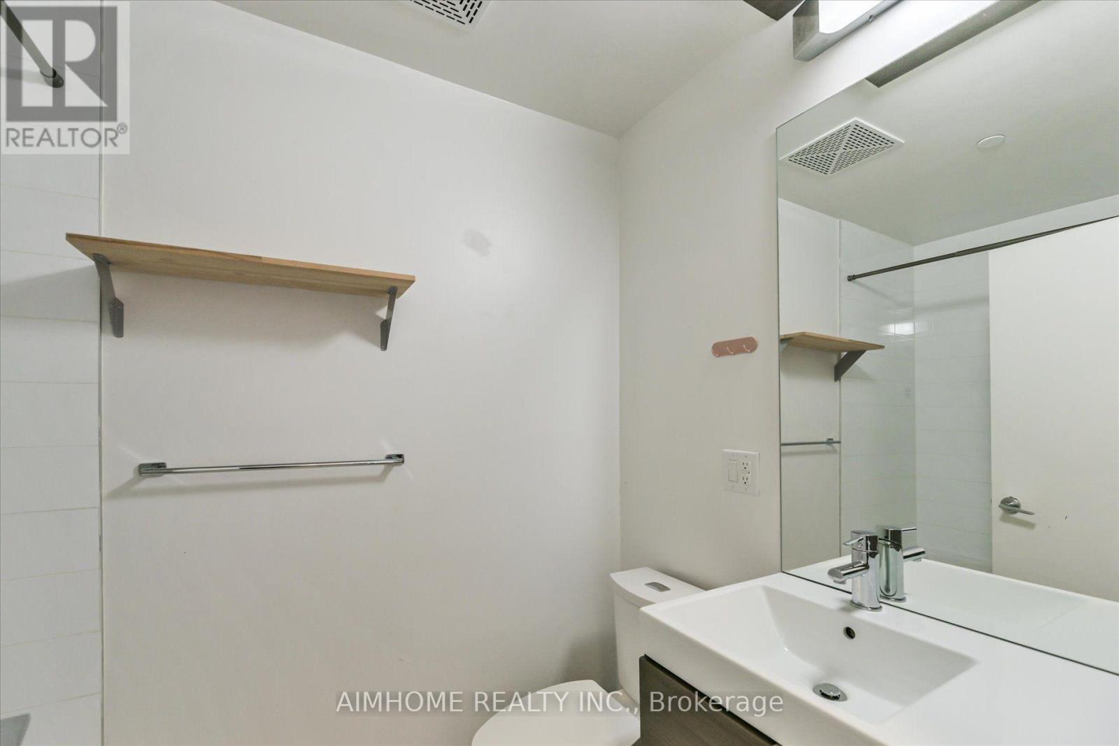 #1604 62 FOREST MANOR ROAD - 22