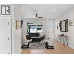 2407 33 Street SW - photo 12