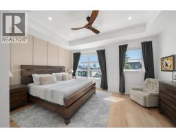 2407 33 Street SW - photo 15