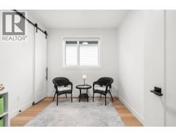 2407 33 Street SW - photo 25