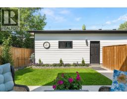2407 33 Street SW - photo 4