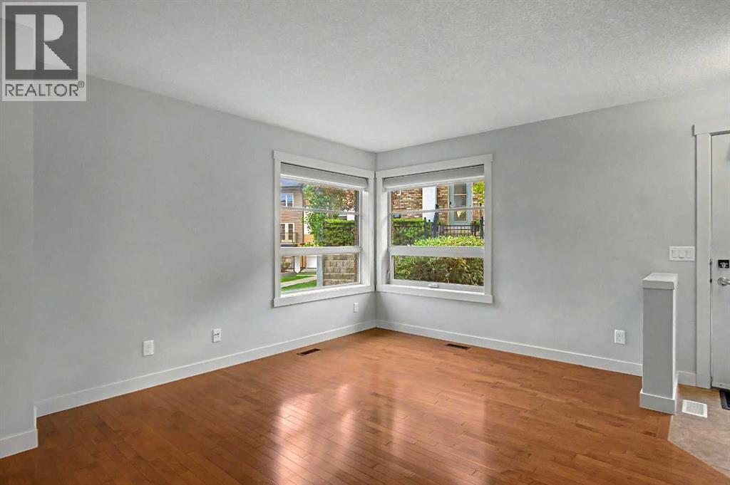 41 Aspen Hills Common SW, Aspen Woods, Calgary photo 5
