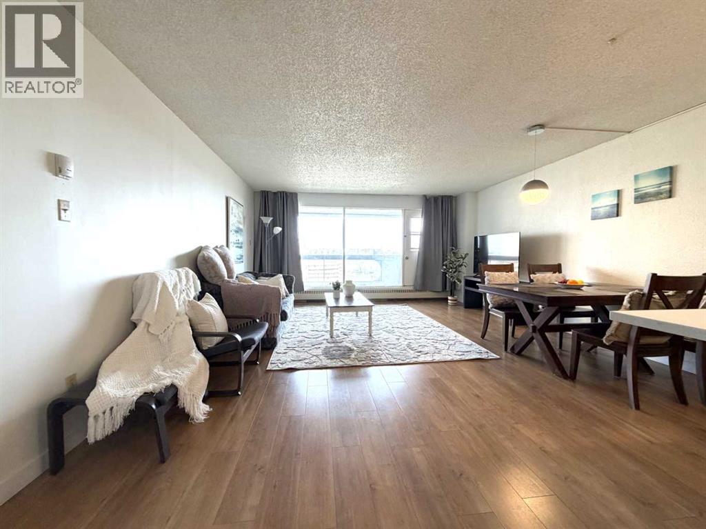 1704, 221 6 Avenue SE, Downtown Commercial Core, Calgary photo 3