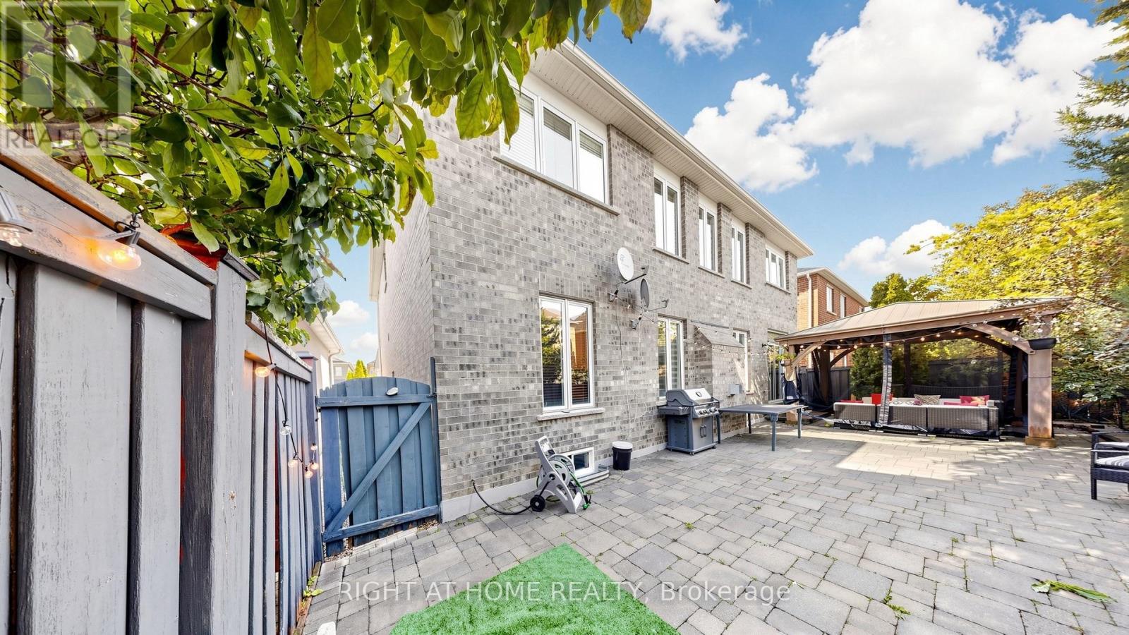 40 CHATEAU DRIVE - Image 48