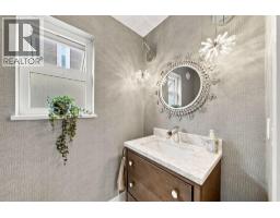 367 Fenton Street, New Westminster, BC V3M5J1 Photo 17