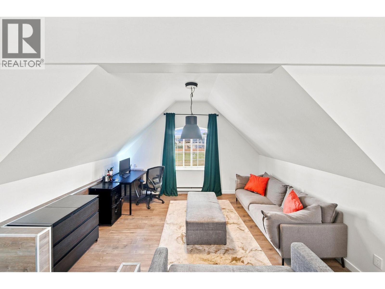 367 FENTON STREET, New Westminster