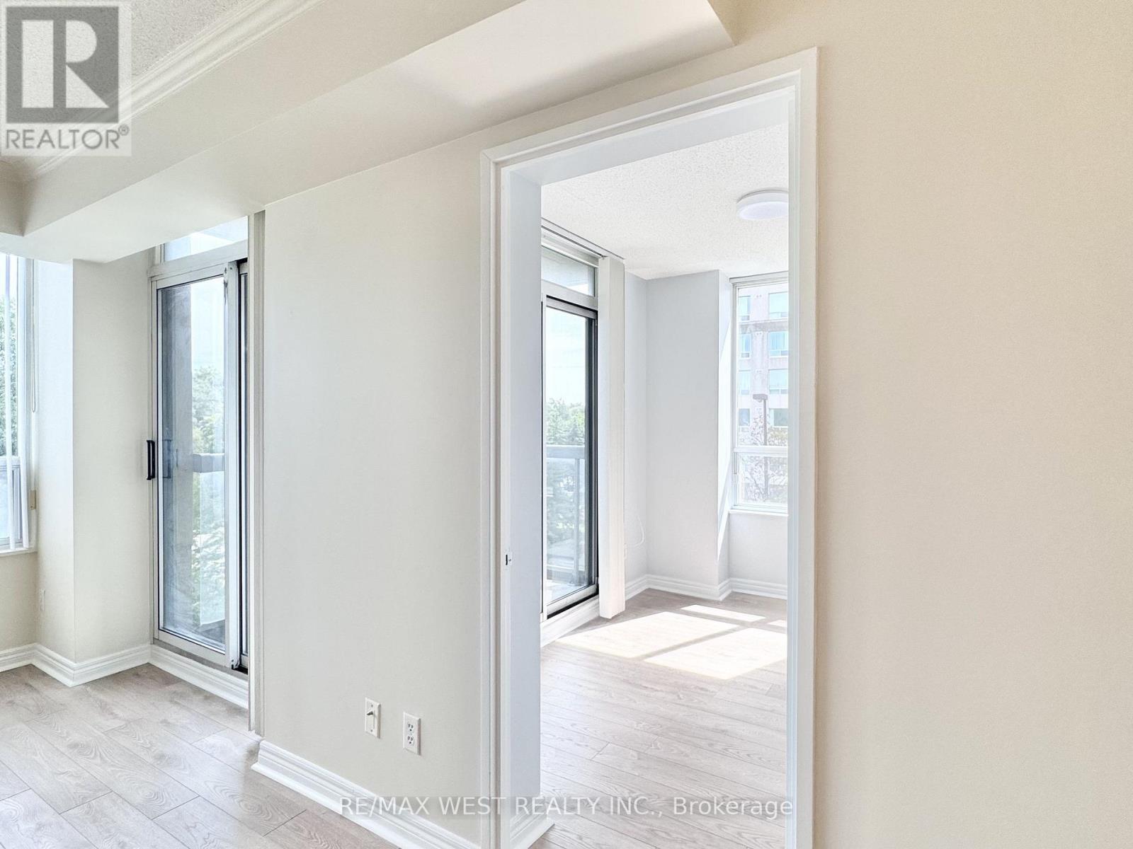 #511 28 EMPRESS AVENUE - Image 21