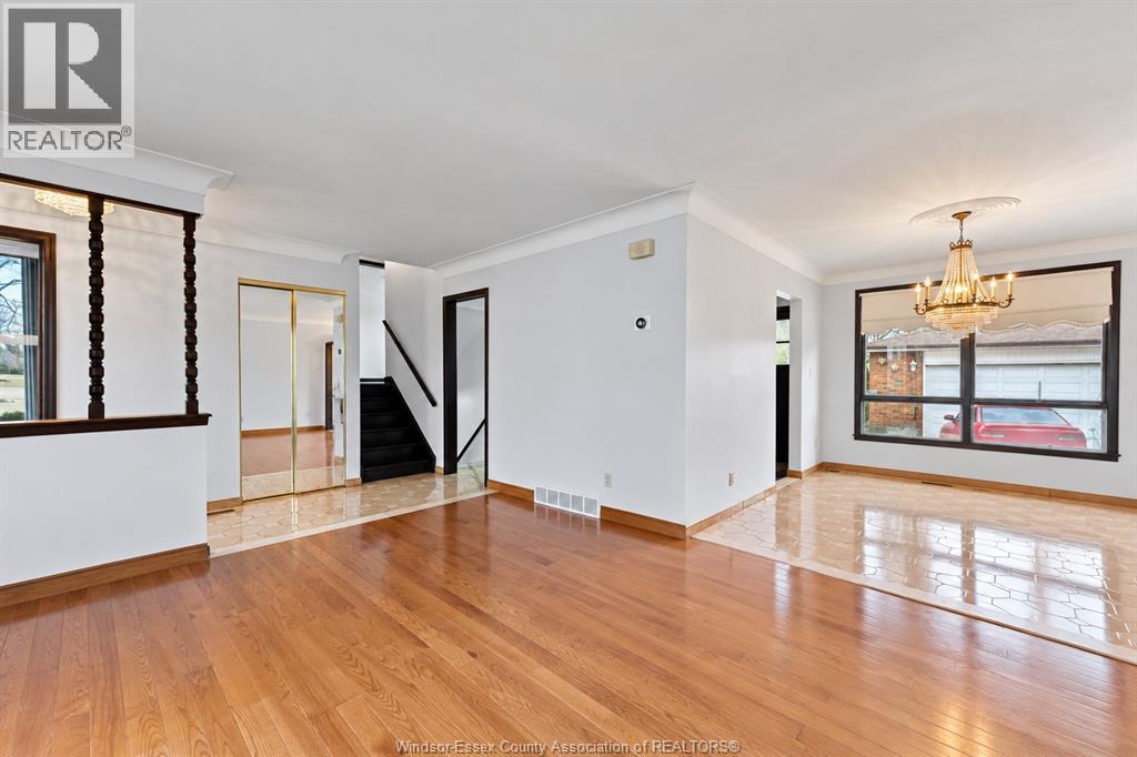 1116 SUMACH CRESCENT, Windsor — photo 7