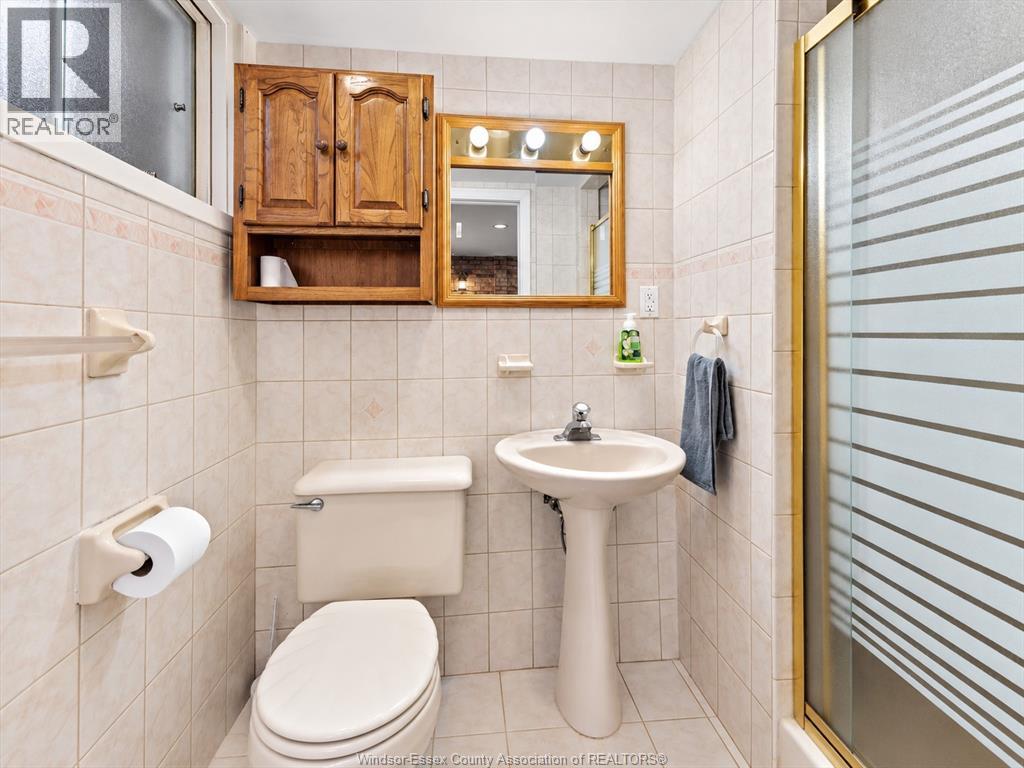 1116 SUMACH CRESCENT - 21