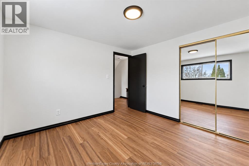 1116 SUMACH CRESCENT - 12
