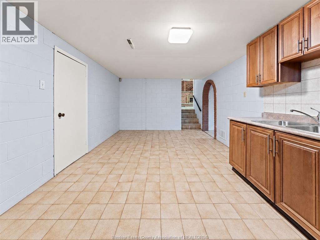 1116 SUMACH CRESCENT - 23