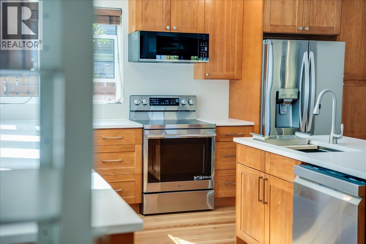 2460 Fourth Avenue, Rossland