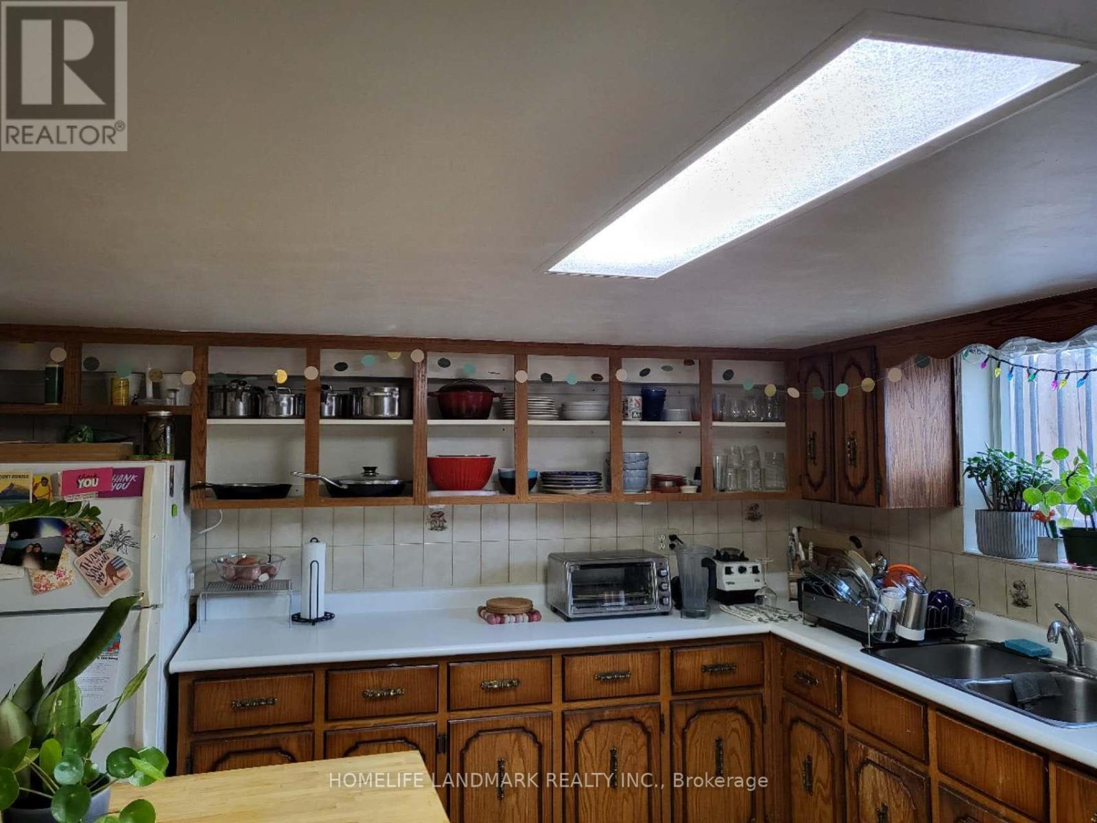 283 OSSINGTON AVENUE - 42