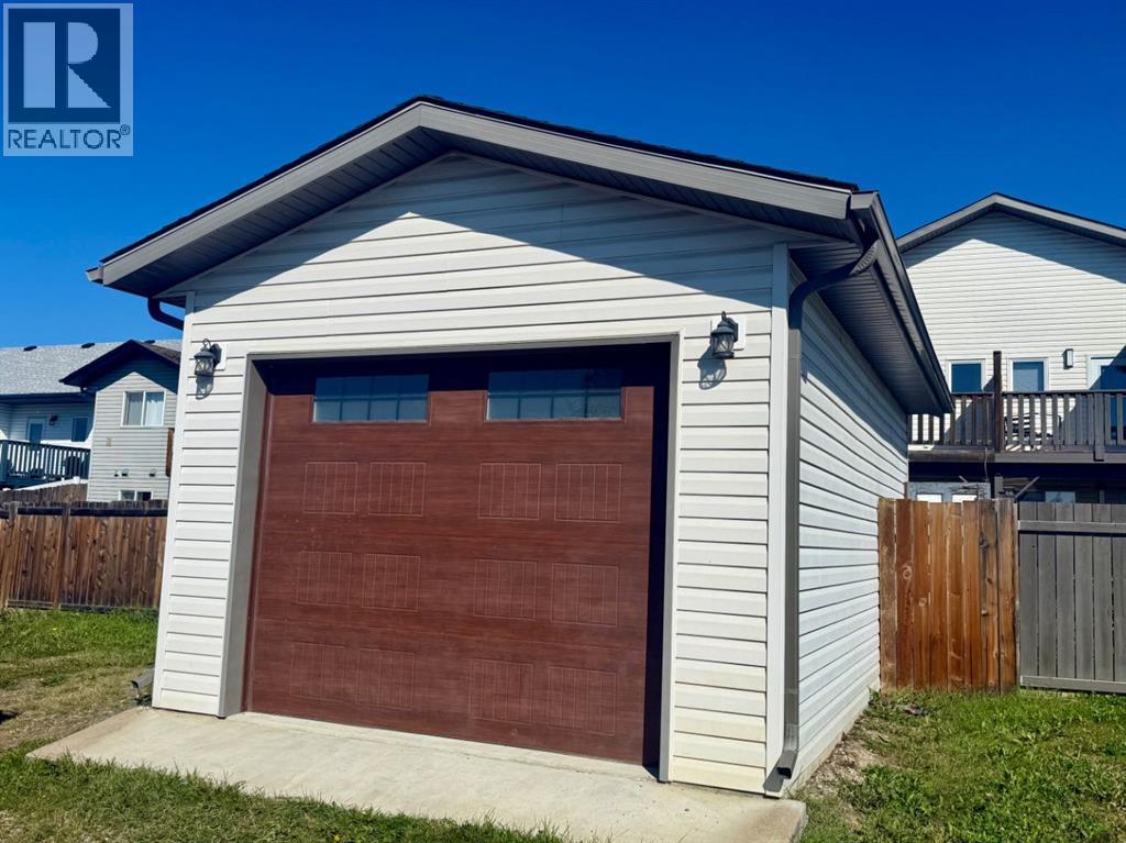Listing photo – 4519 44 Avenue Close, Rocky Mountain House