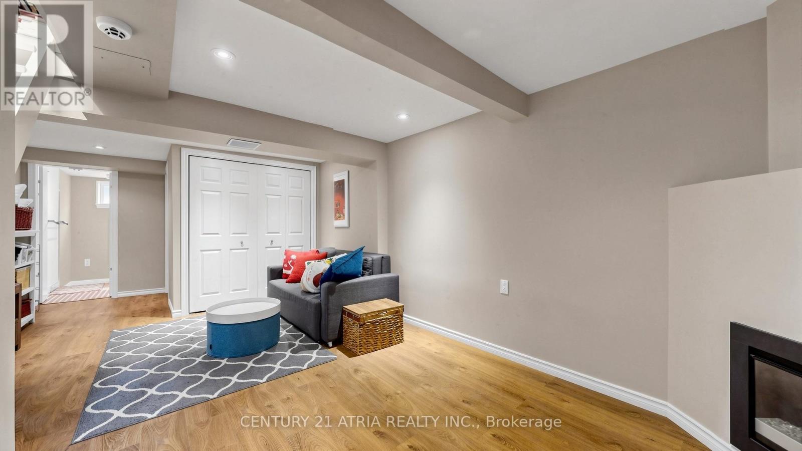 46 BELMONT STREET - 31