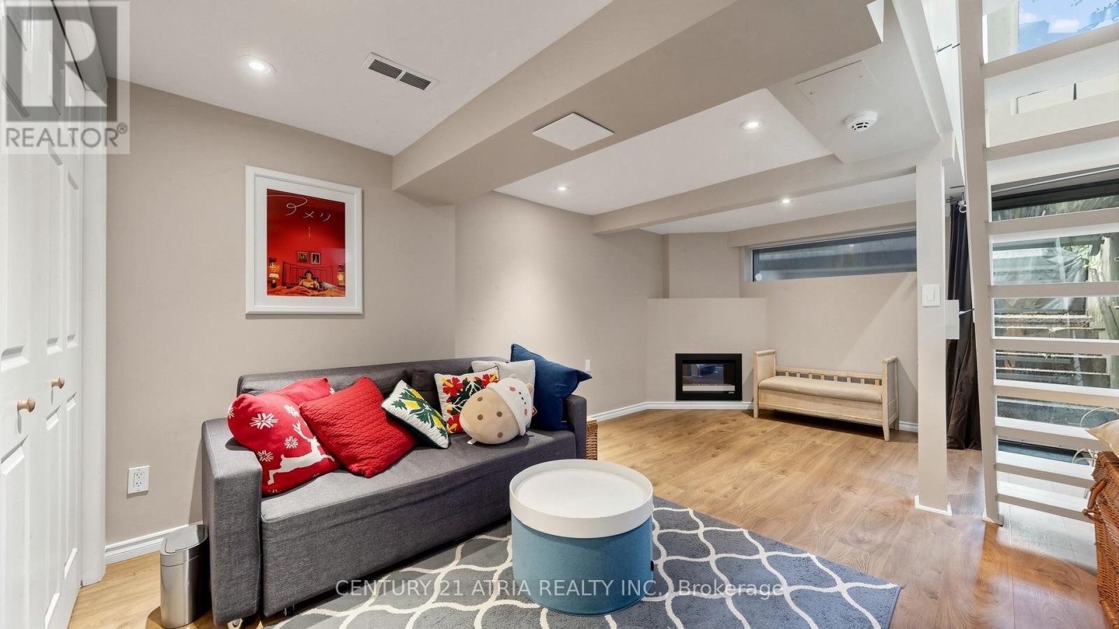 46 BELMONT STREET - 33