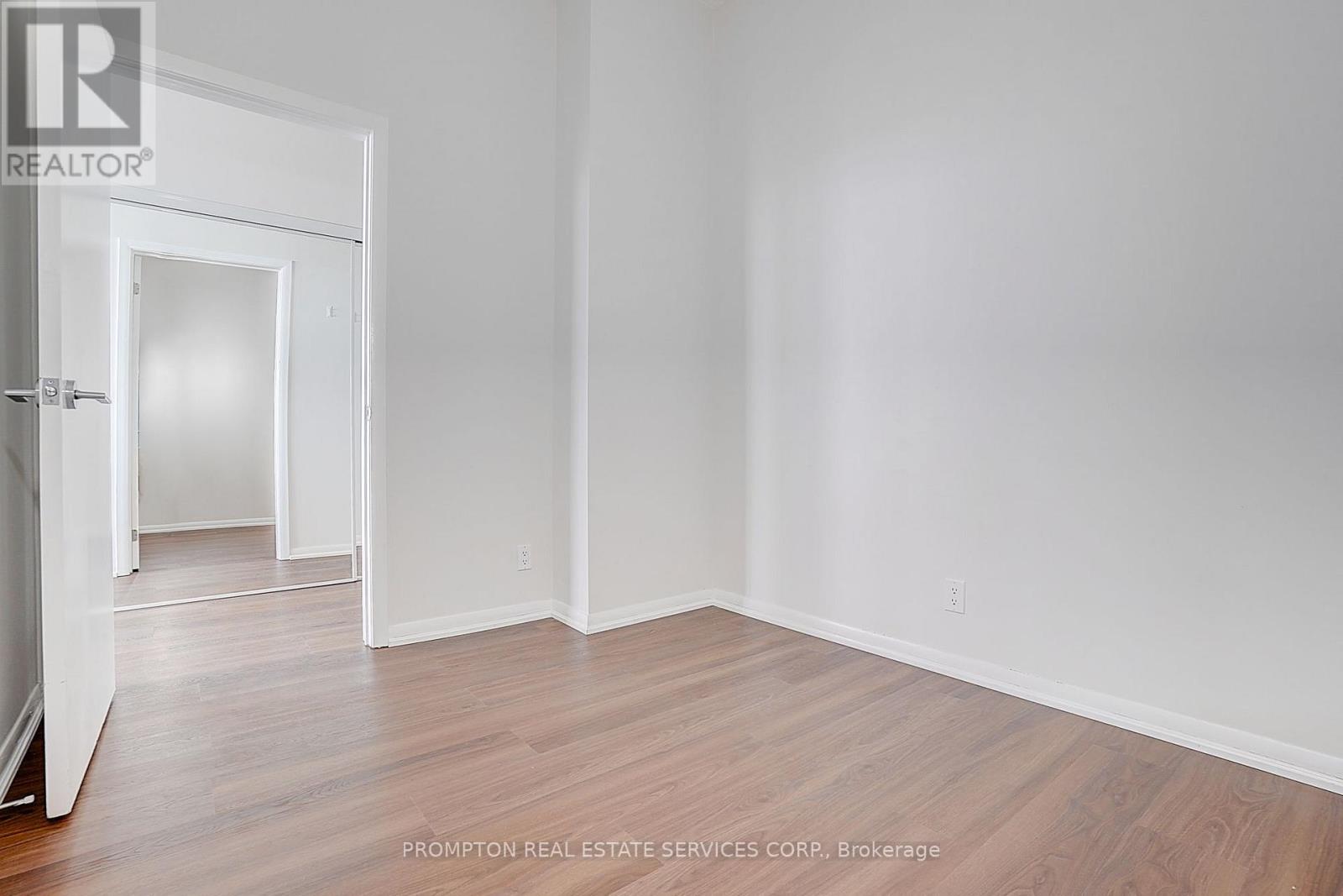 #4903 832 BAY STREET - 19