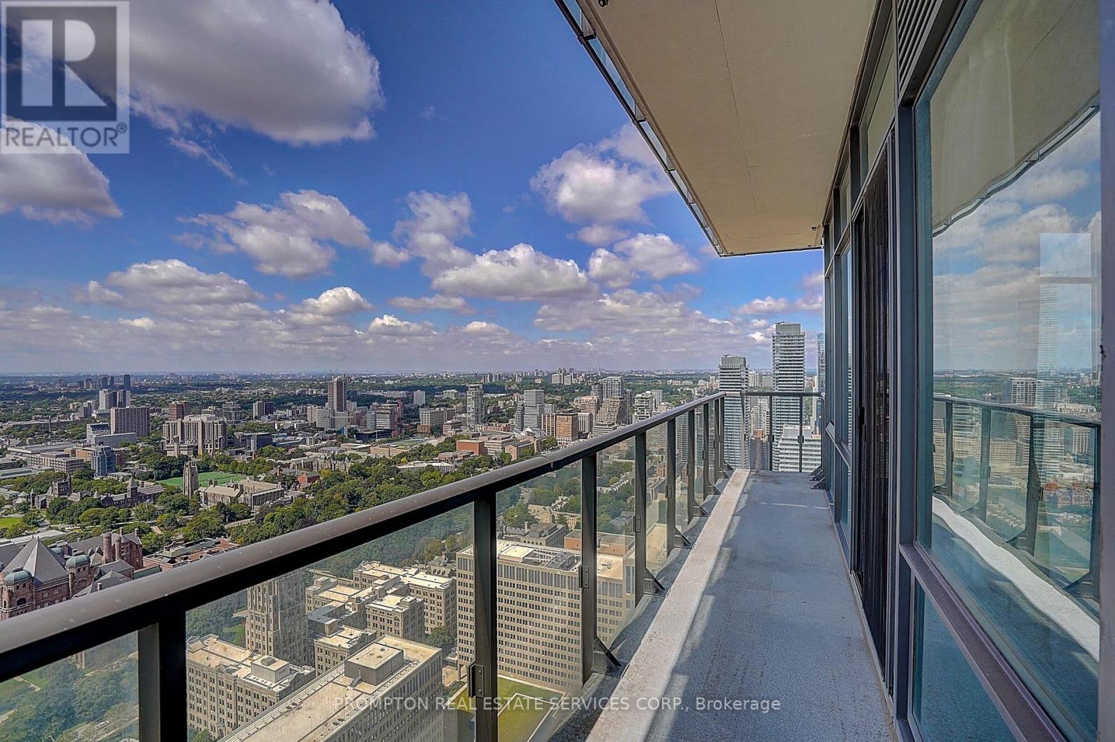 #4903 832 BAY STREET - 26