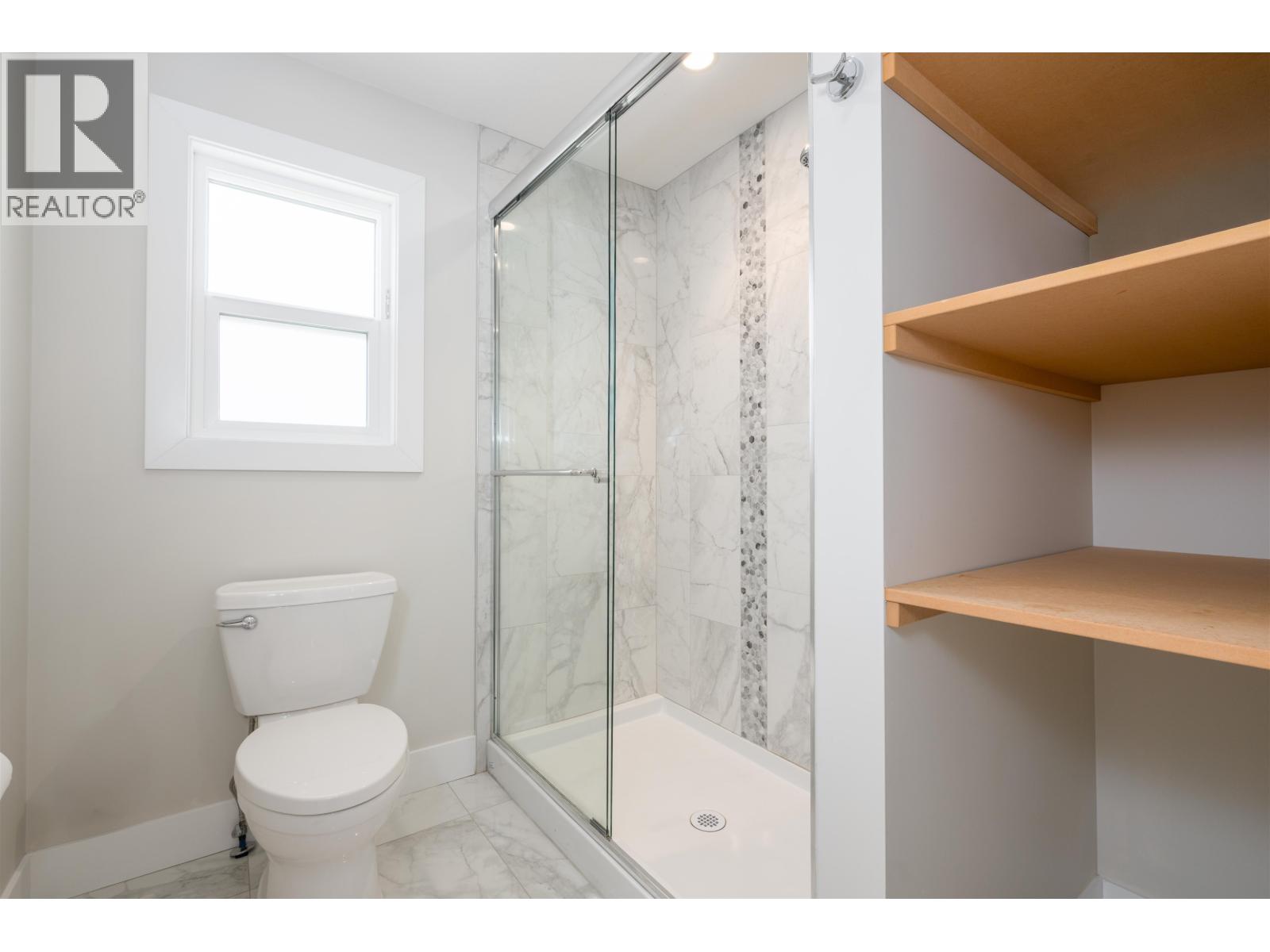 Photo 29 of 40 — 3922 AREND DRIVE · Prince George, BC